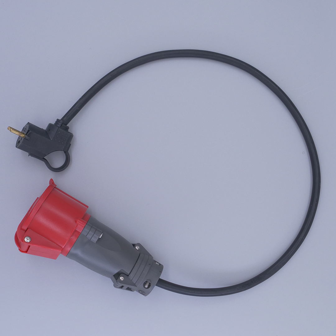 ADAPTATEUR POUR PRISE INDUSTRIELLE 32A - MONOPHASEE