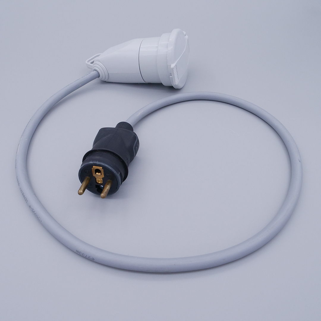 ADAPTATEUR POUR PRISE RESIDENTIELLE 16A - MONOPHASE